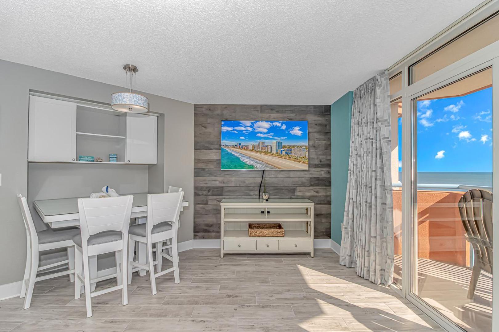 Immaculate! Beautifully Renovated Oceanfront 1 Bedroom Suite - Sleeps 6! - Roxanne Towers Unit 804 マートルビーチ エクステリア 写真